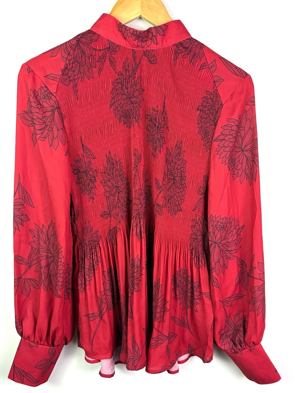 NWT Cable & Gauge Red Floral Long-Sleeve Blouse size L